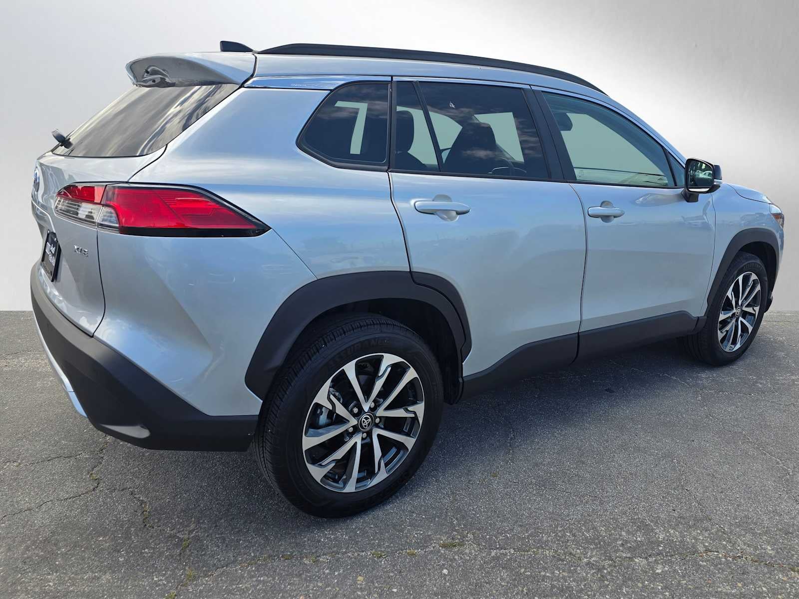 2025 Toyota Corolla Cross XLE