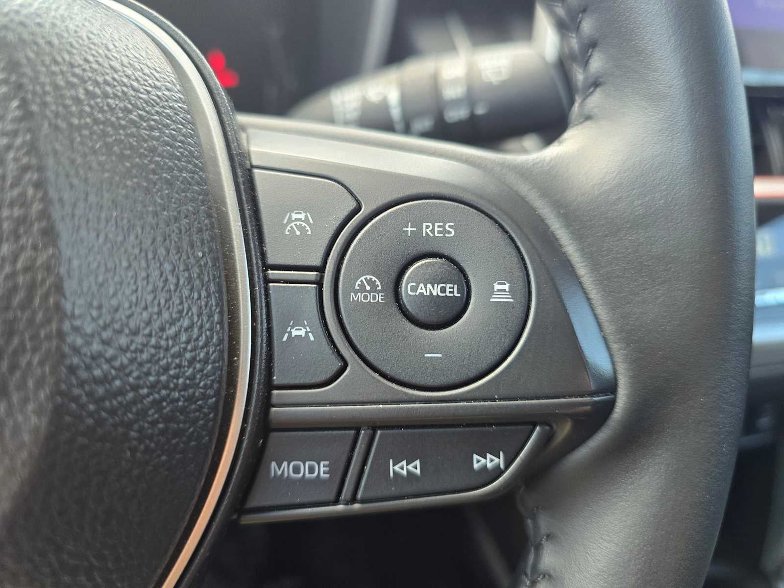 2025 Toyota Corolla Cross XLE