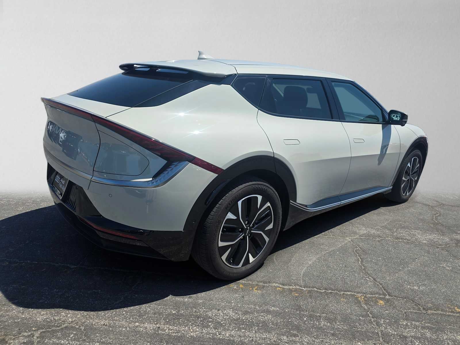 2023 Kia EV6 Wind