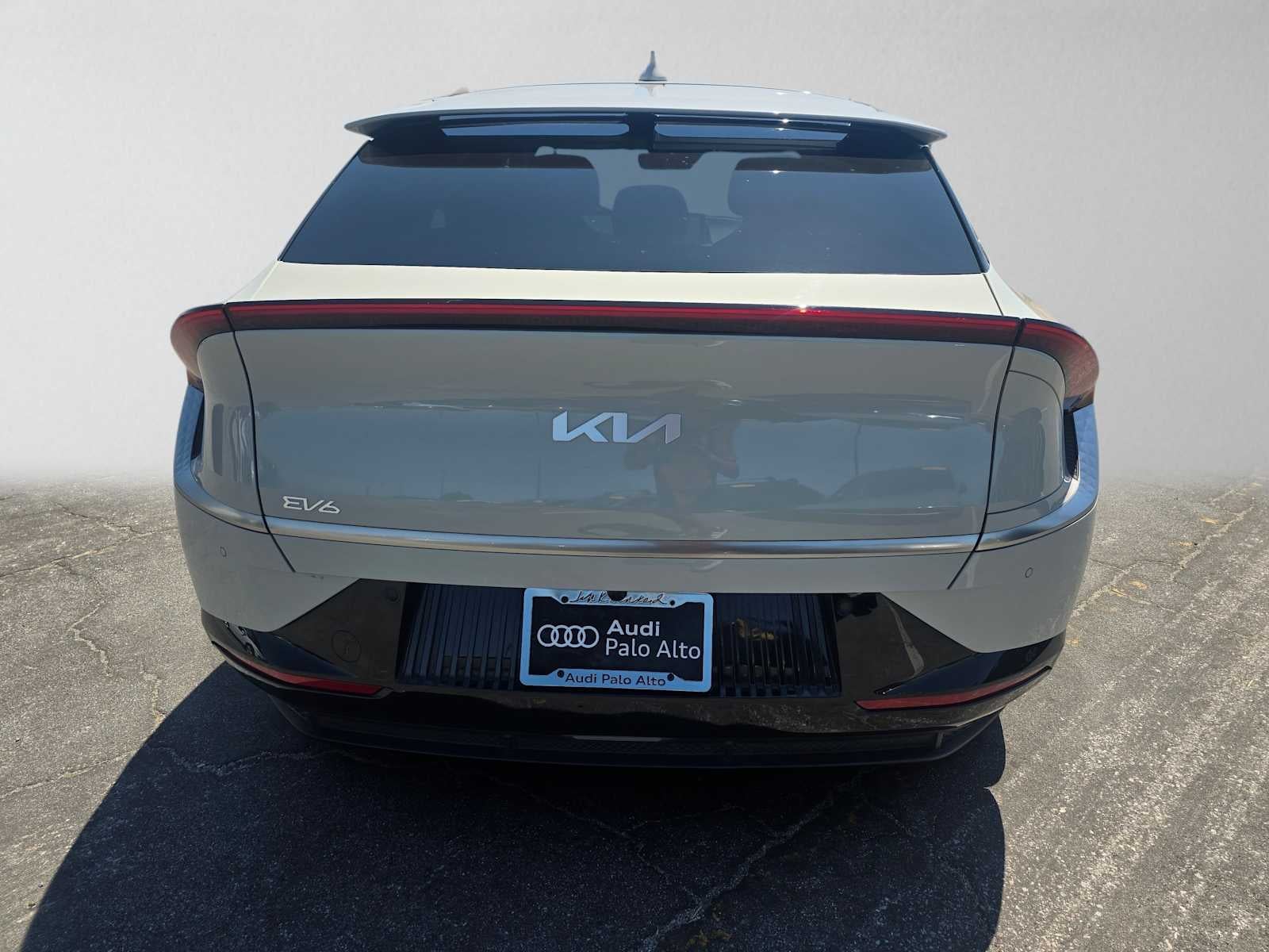 2023 Kia EV6 Wind