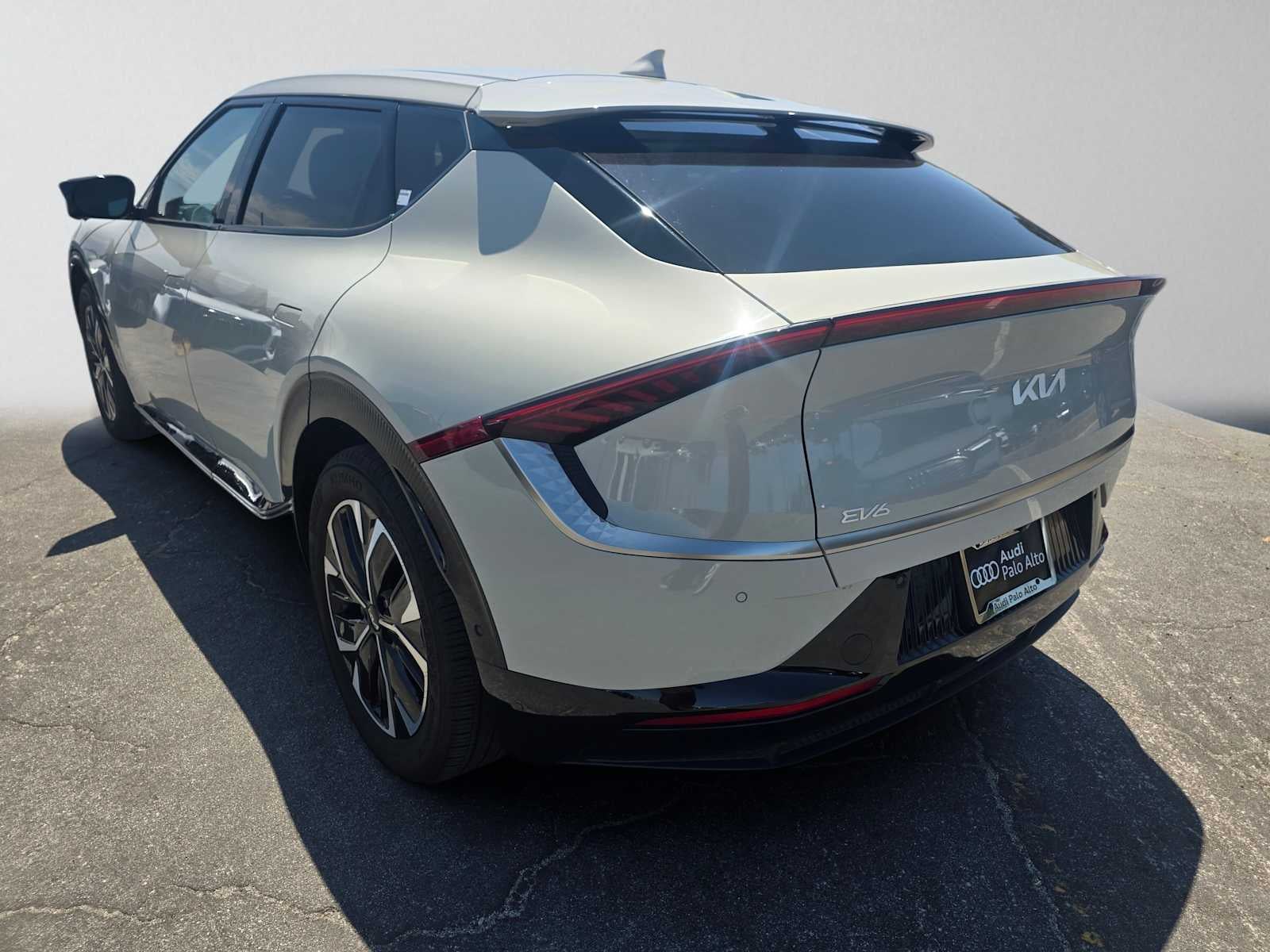 2023 Kia EV6 Wind
