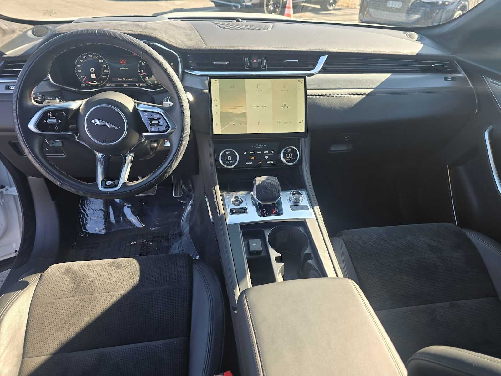 2024 Jaguar F-PACE SVR