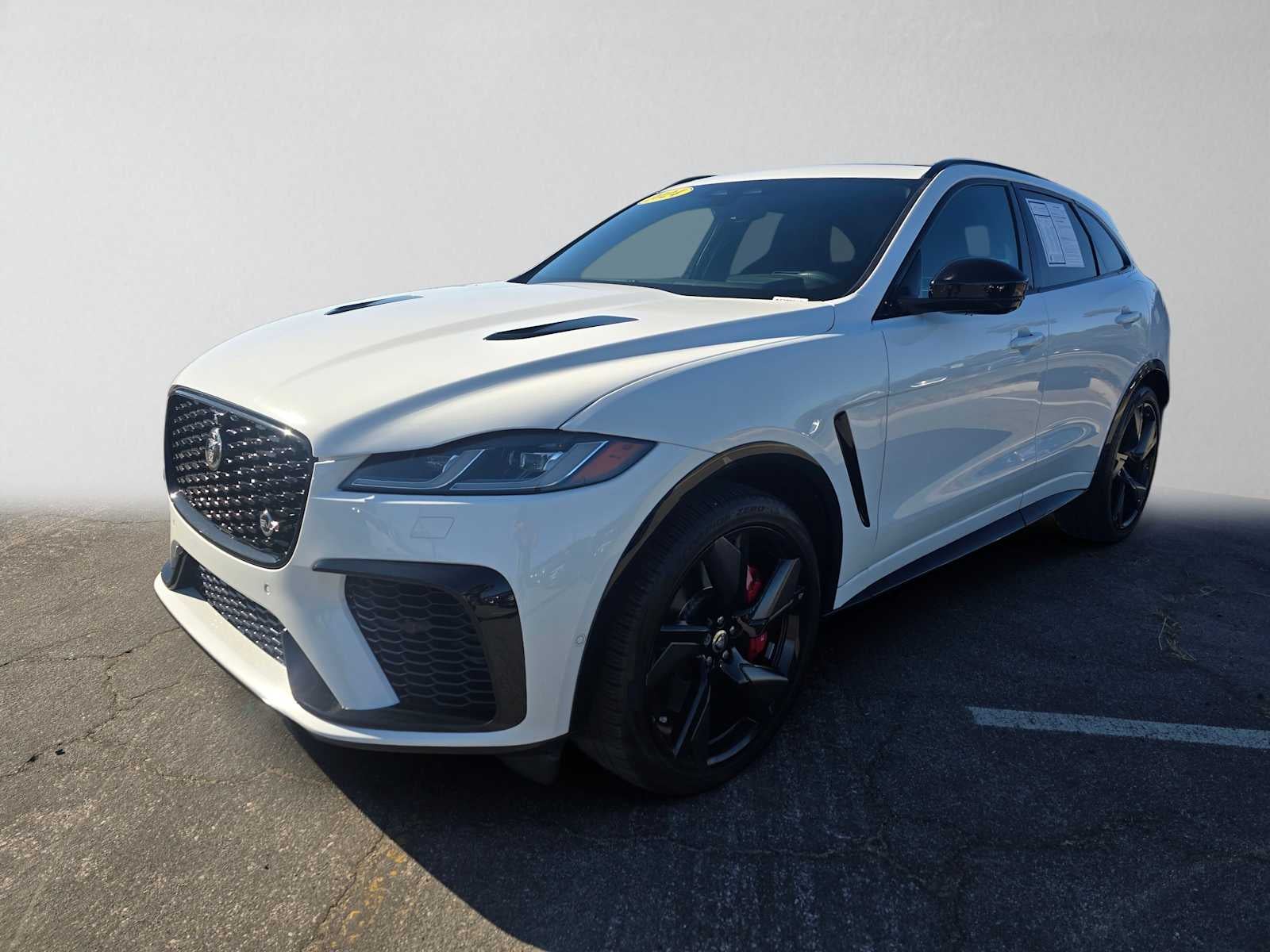 2024 Jaguar F-PACE SVR