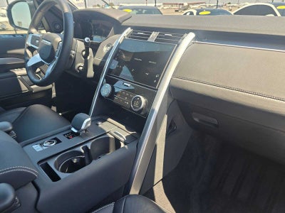 2025 Land Rover Discovery Dynamic SE
