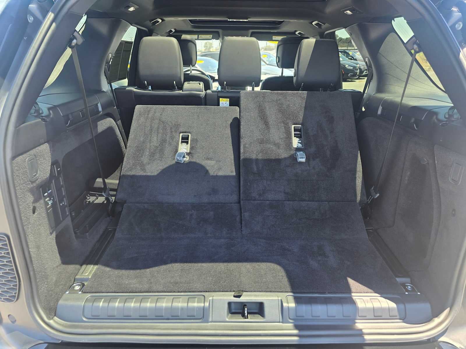 2025 Land Rover Discovery Dynamic SE