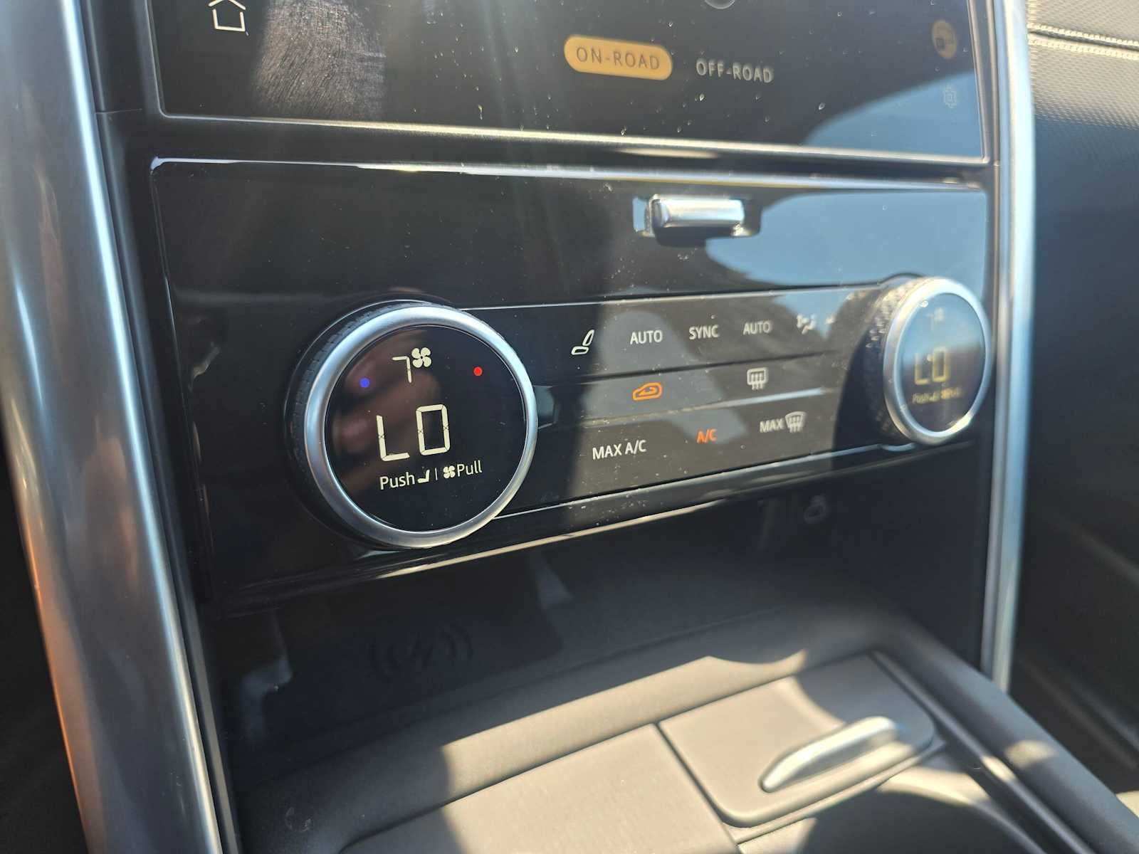 2025 Land Rover Discovery Dynamic SE