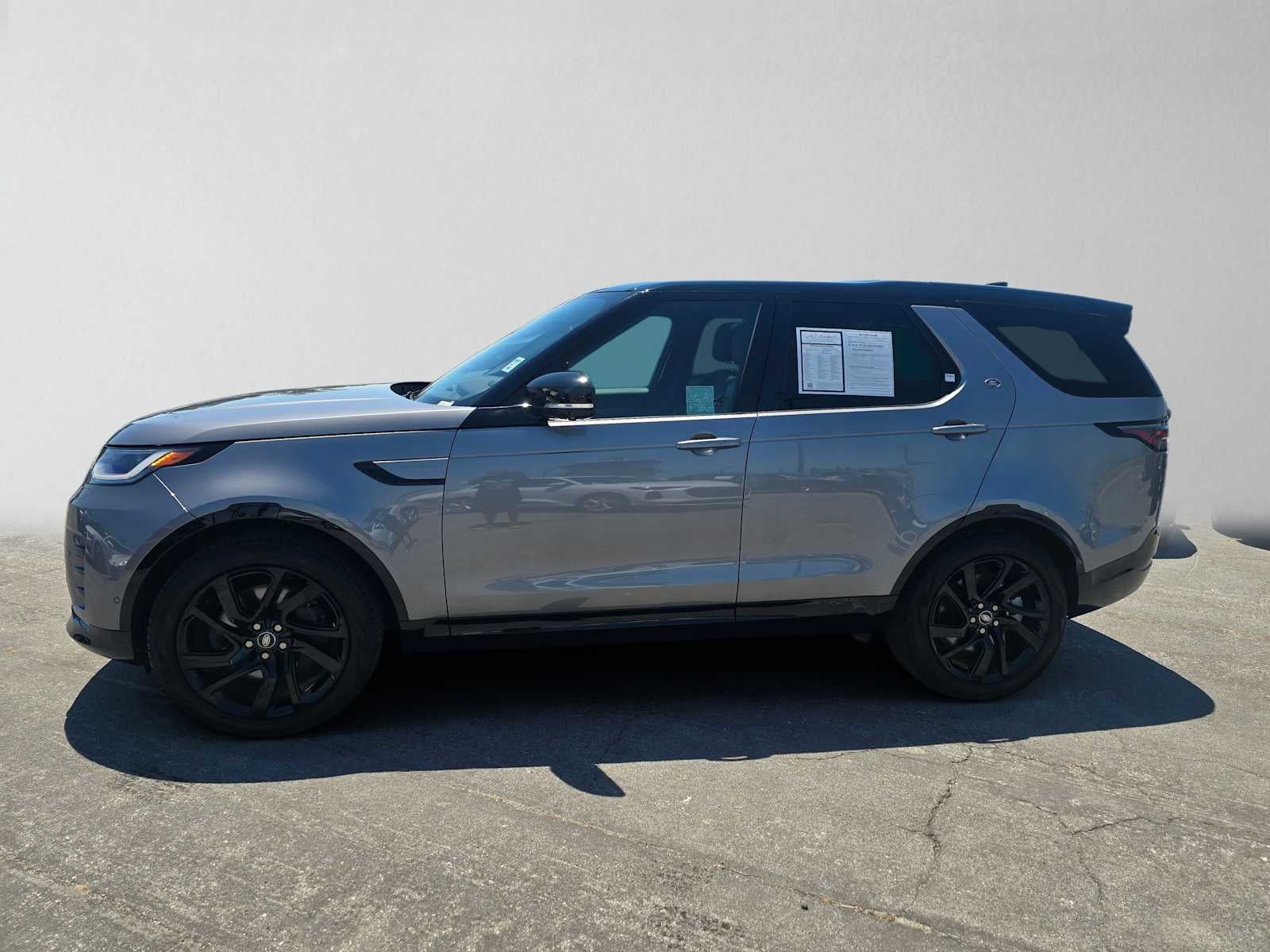 2025 Land Rover Discovery Dynamic SE