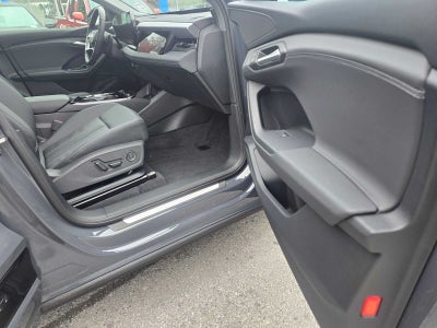 2025 Audi Q6 e-tron Premium