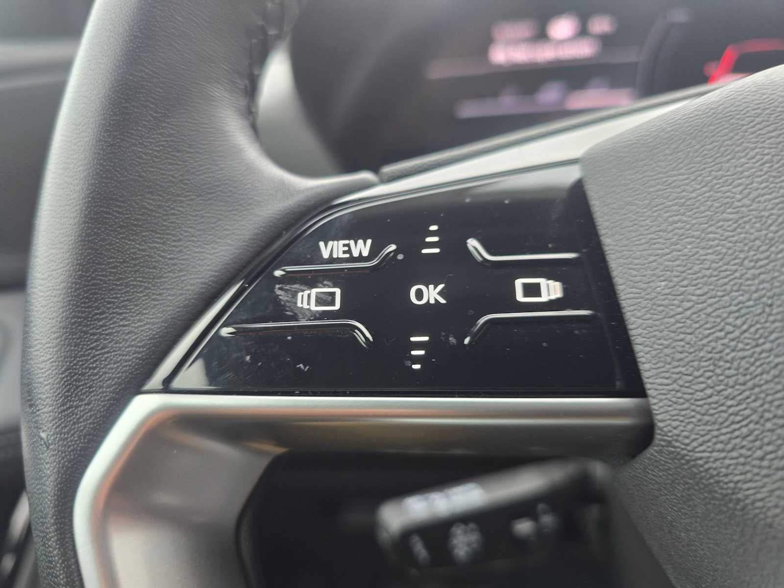 2025 Audi Q6 e-tron Premium