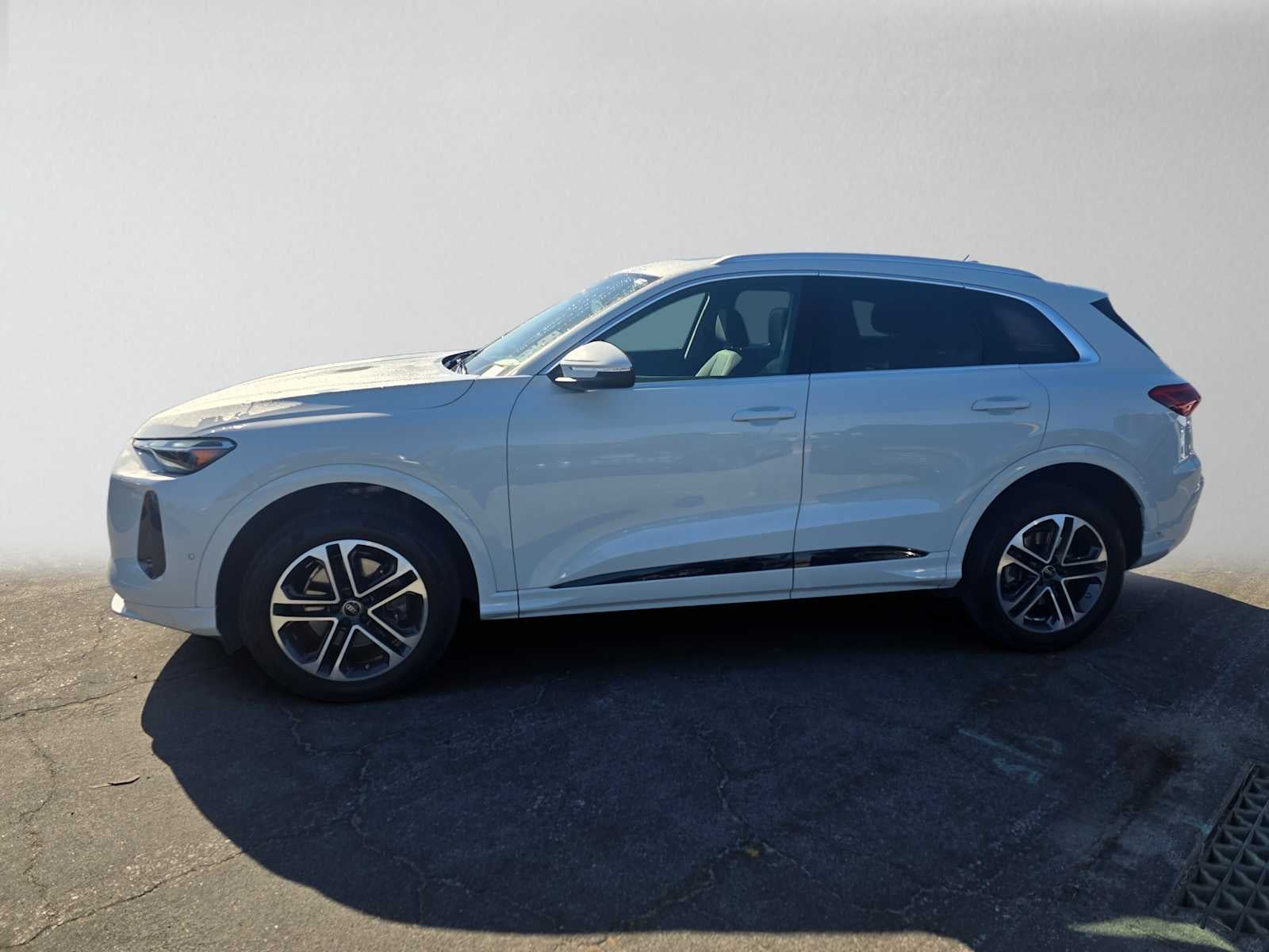 2025 Audi New Q5 Premium
