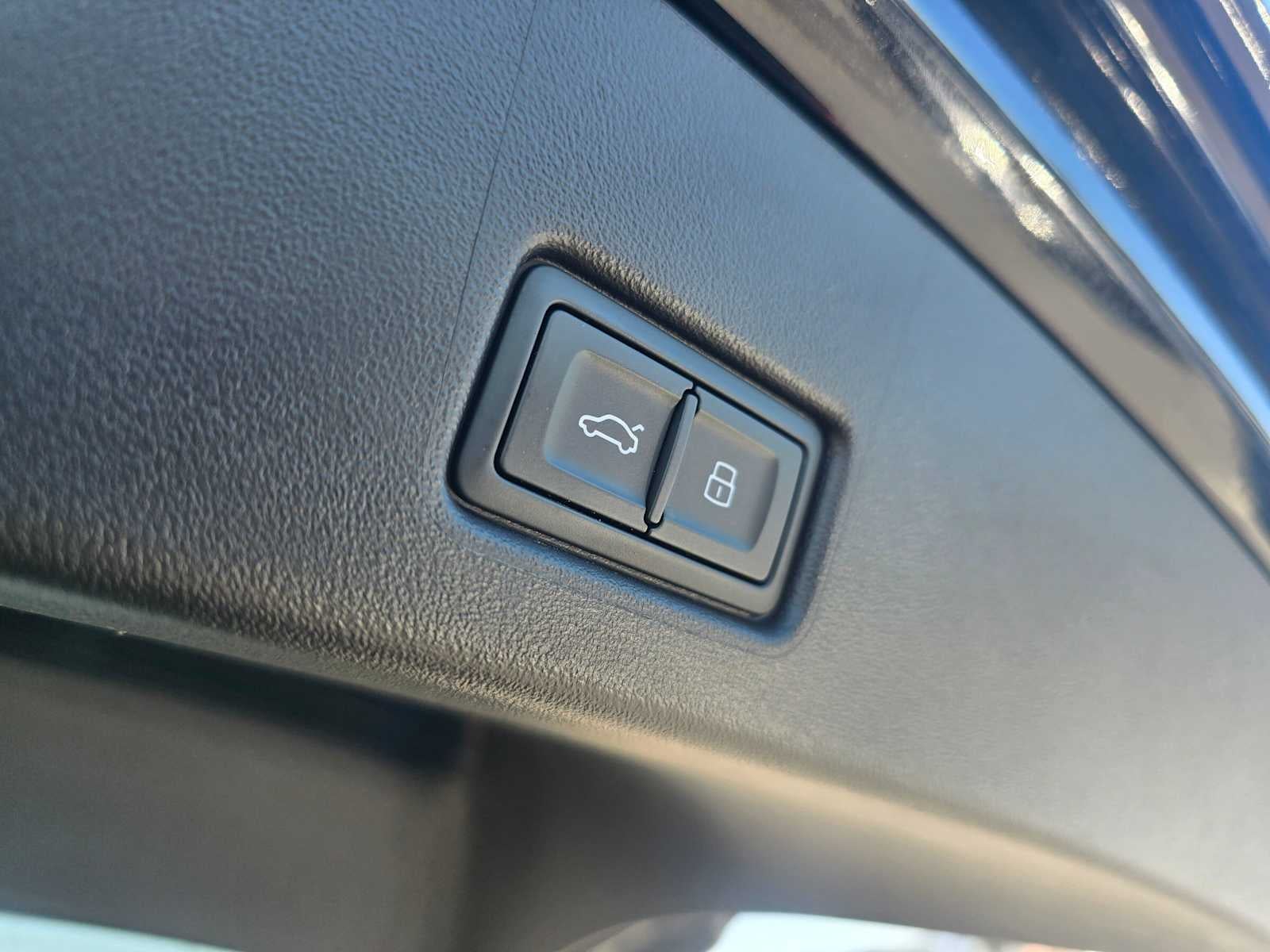 2023 Audi Q4 e-tron Sportback Premium