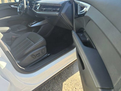 2024 Audi Q4 e-tron Sportback Premium