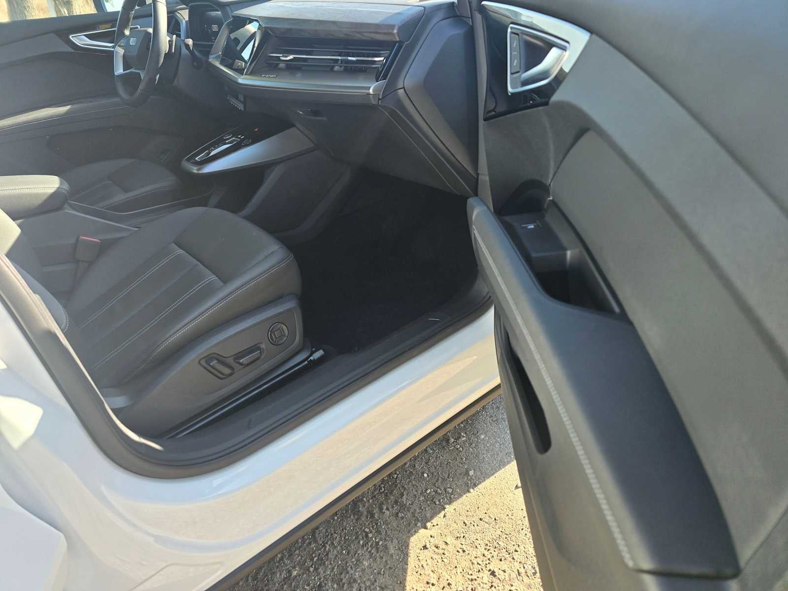 2024 Audi Q4 e-tron Sportback Premium