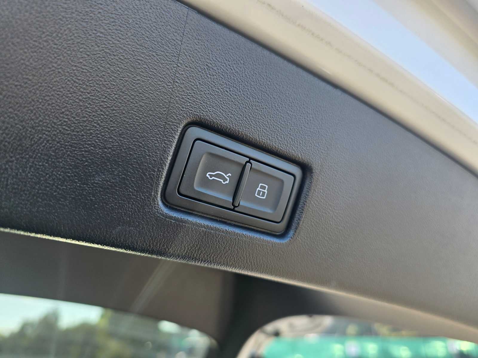 2024 Audi Q4 e-tron Sportback Premium