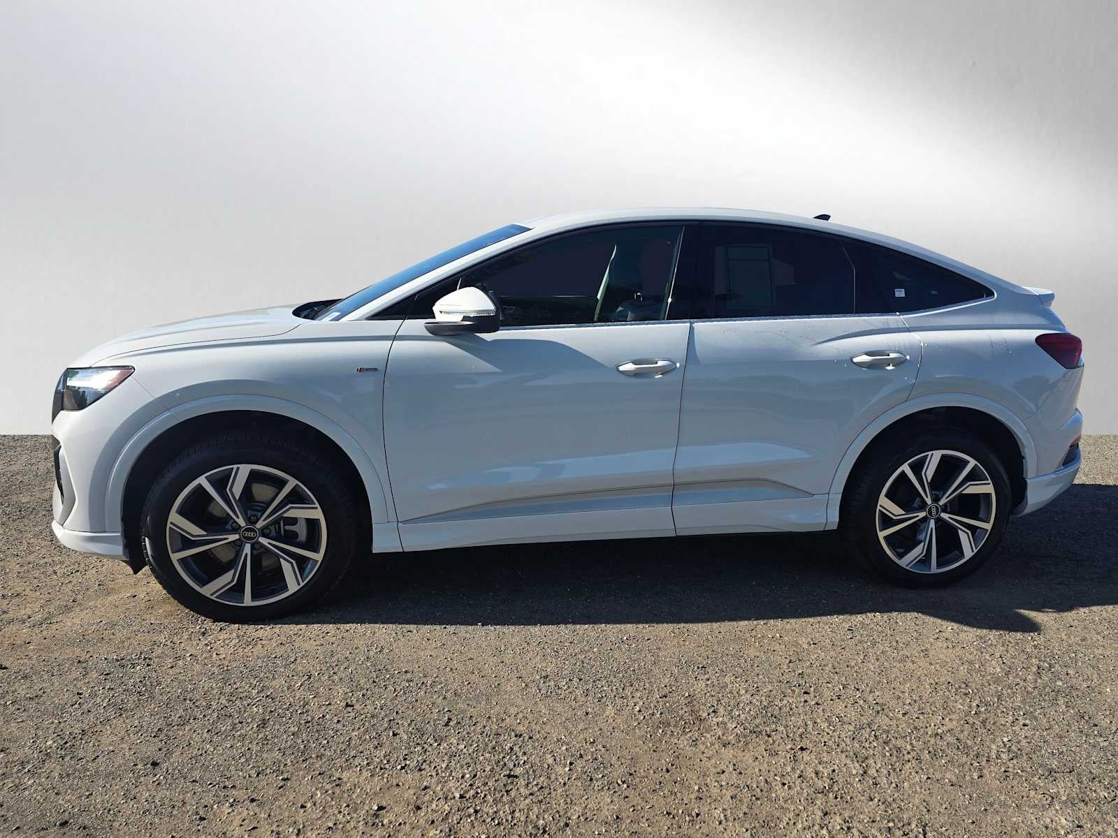 2024 Audi Q4 e-tron Sportback Premium