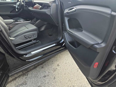 2025 Audi Q6 e-tron Premium Plus