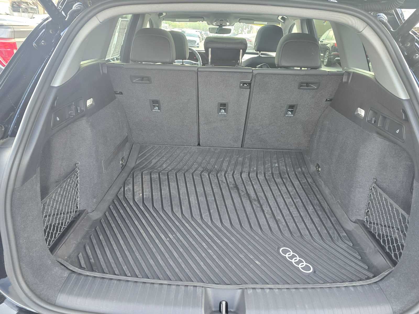 2025 Audi Q6 e-tron Premium Plus