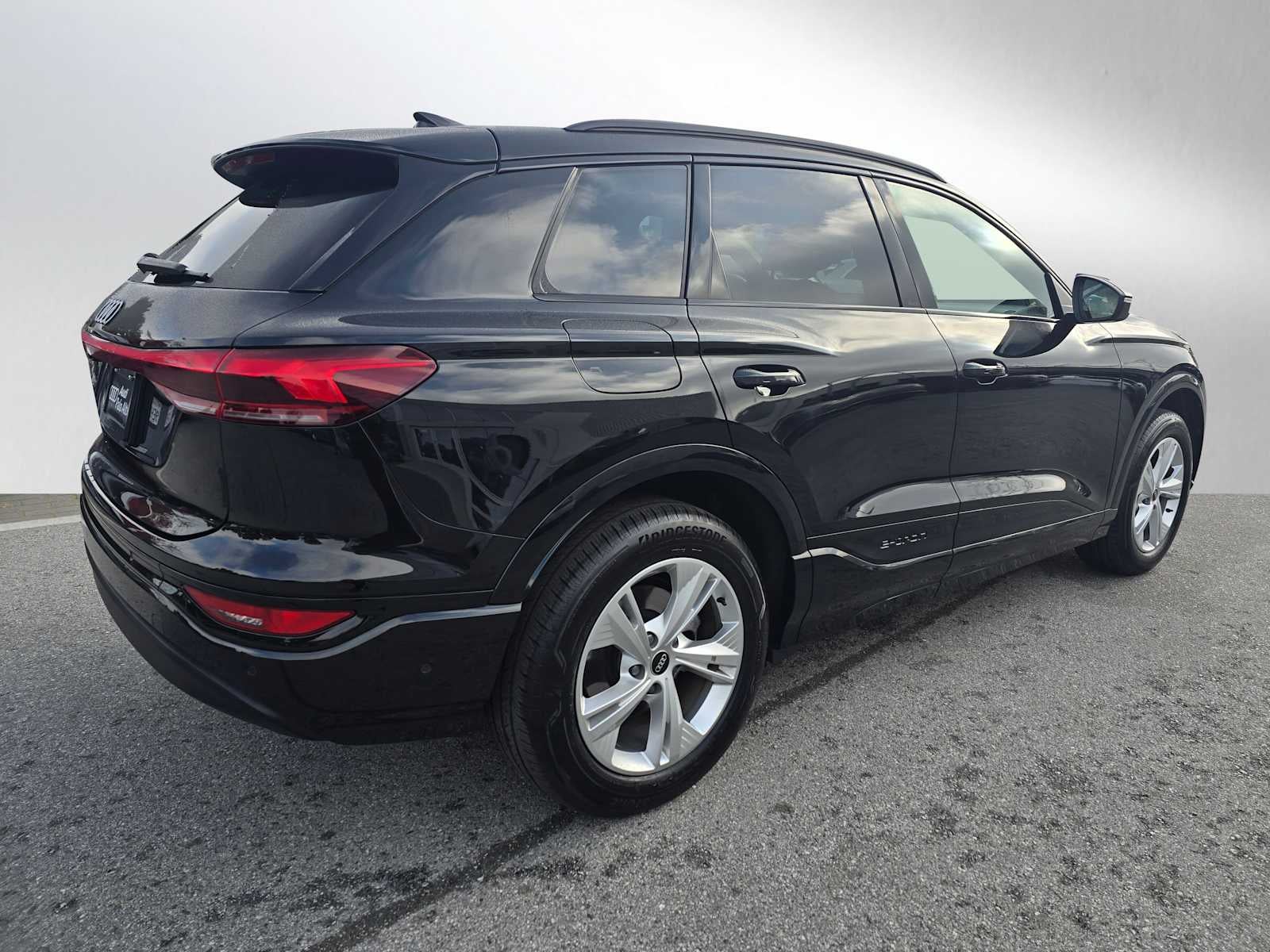 2025 Audi Q6 e-tron Premium Plus