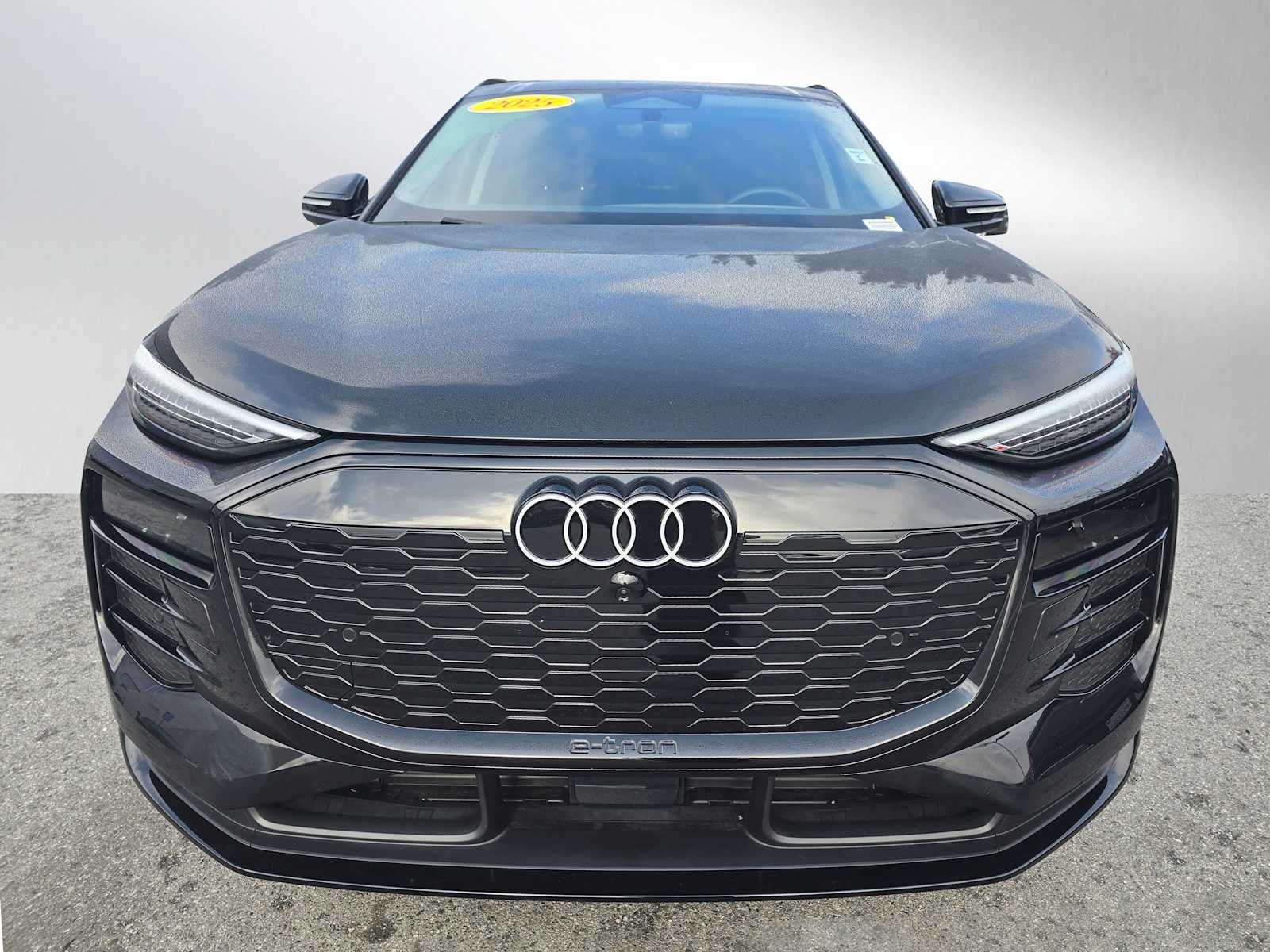 2025 Audi Q6 e-tron Premium Plus