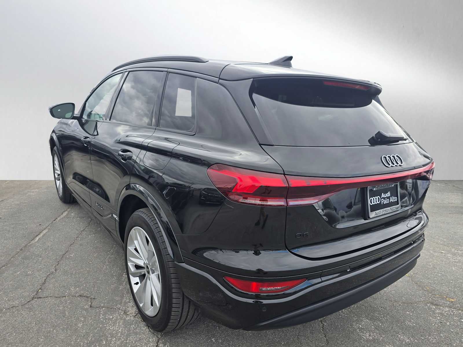 2025 Audi Q6 e-tron Premium Plus