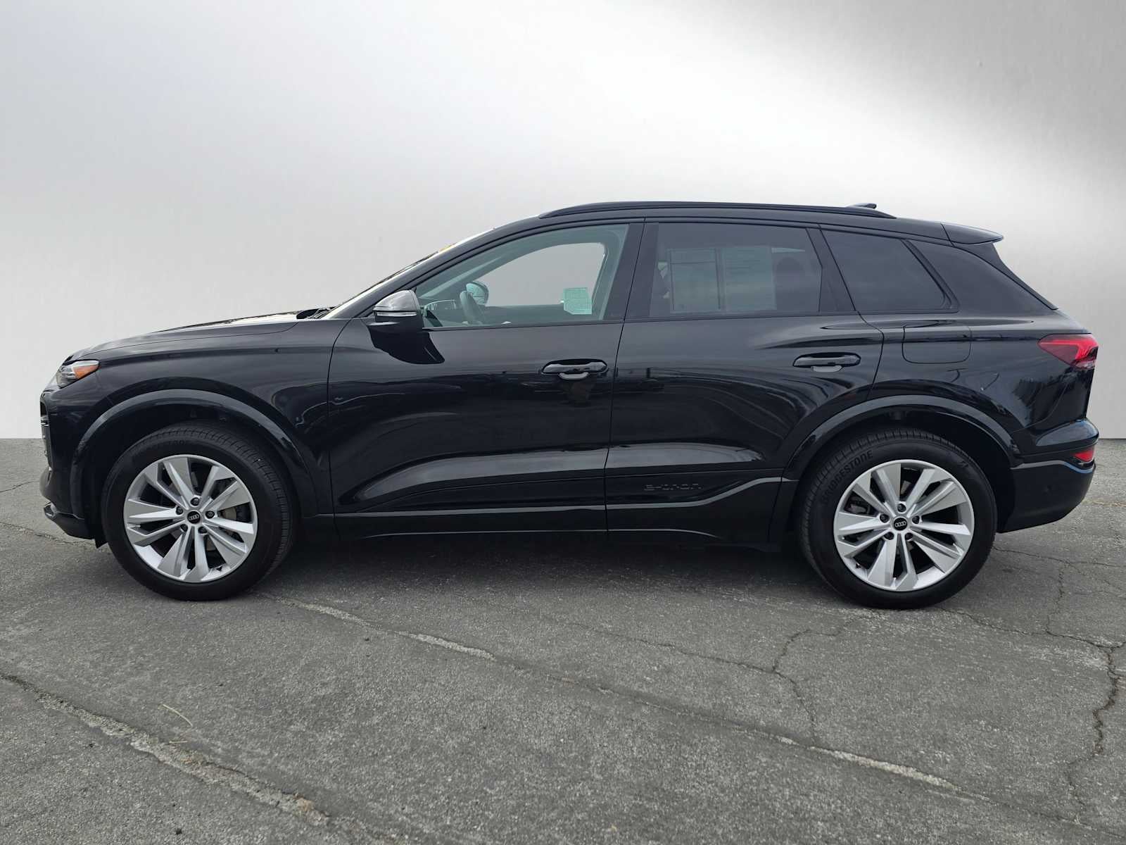 2025 Audi Q6 e-tron Premium Plus