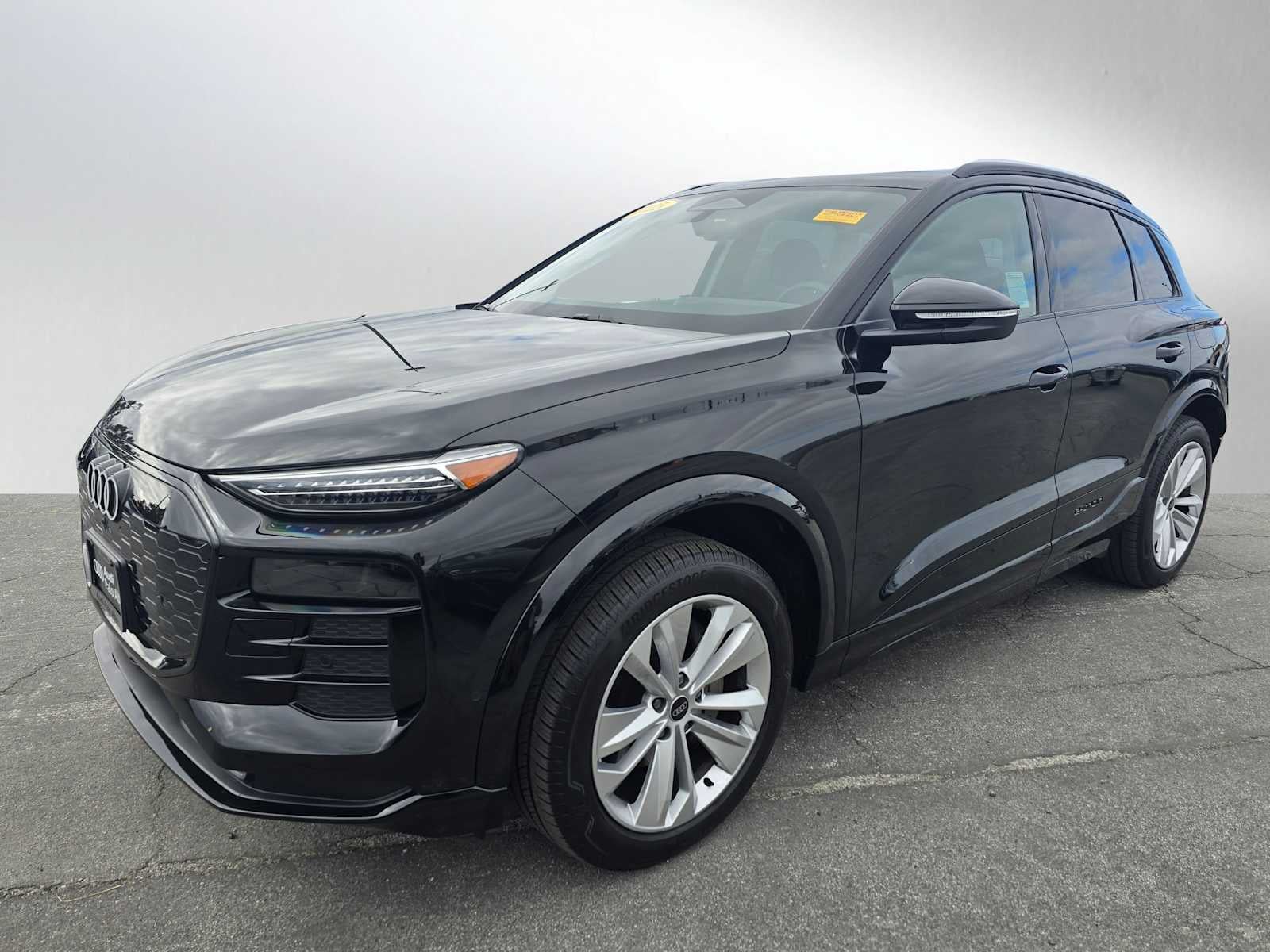 2025 Audi Q6 e-tron Premium Plus