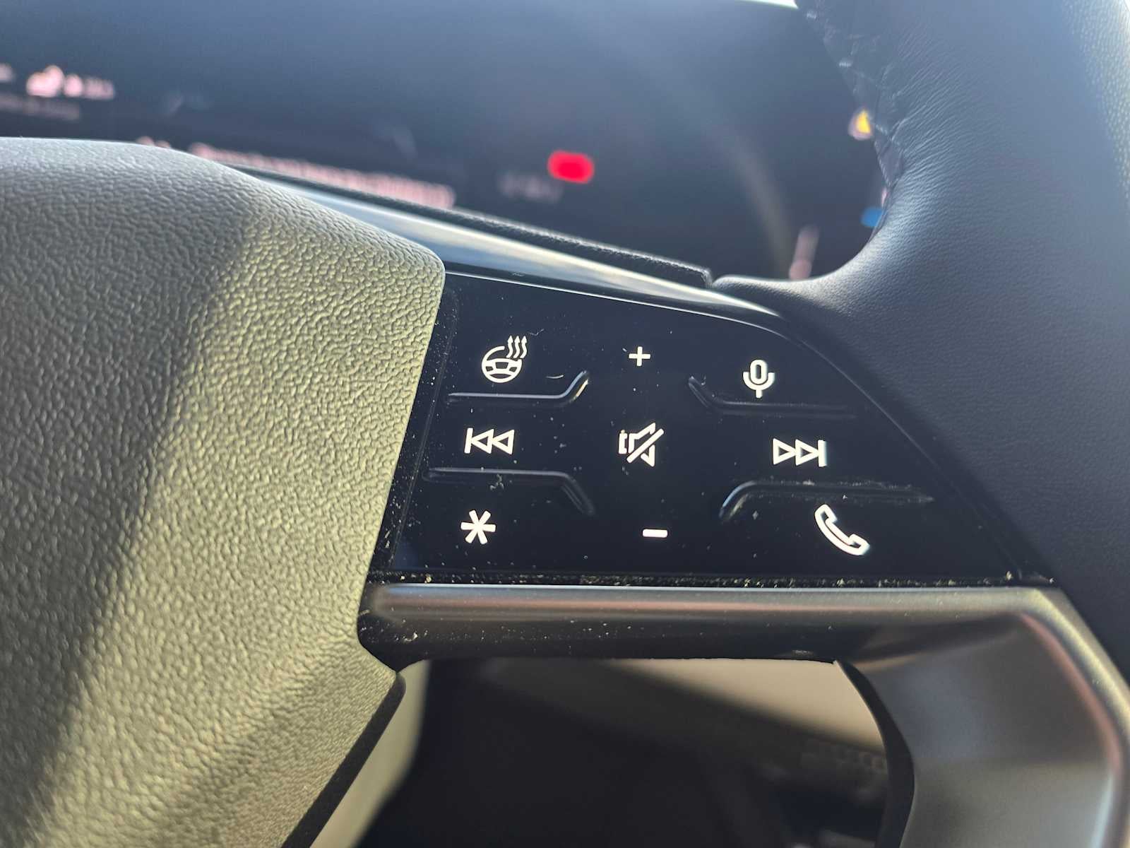 2025 Audi Q6 e-tron Premium Plus