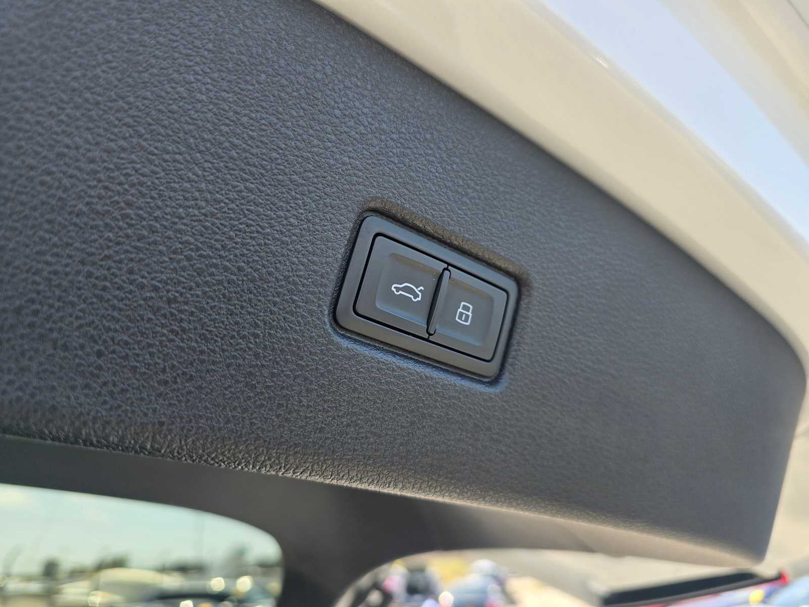 2023 Audi SQ5 Sportback Premium Plus
