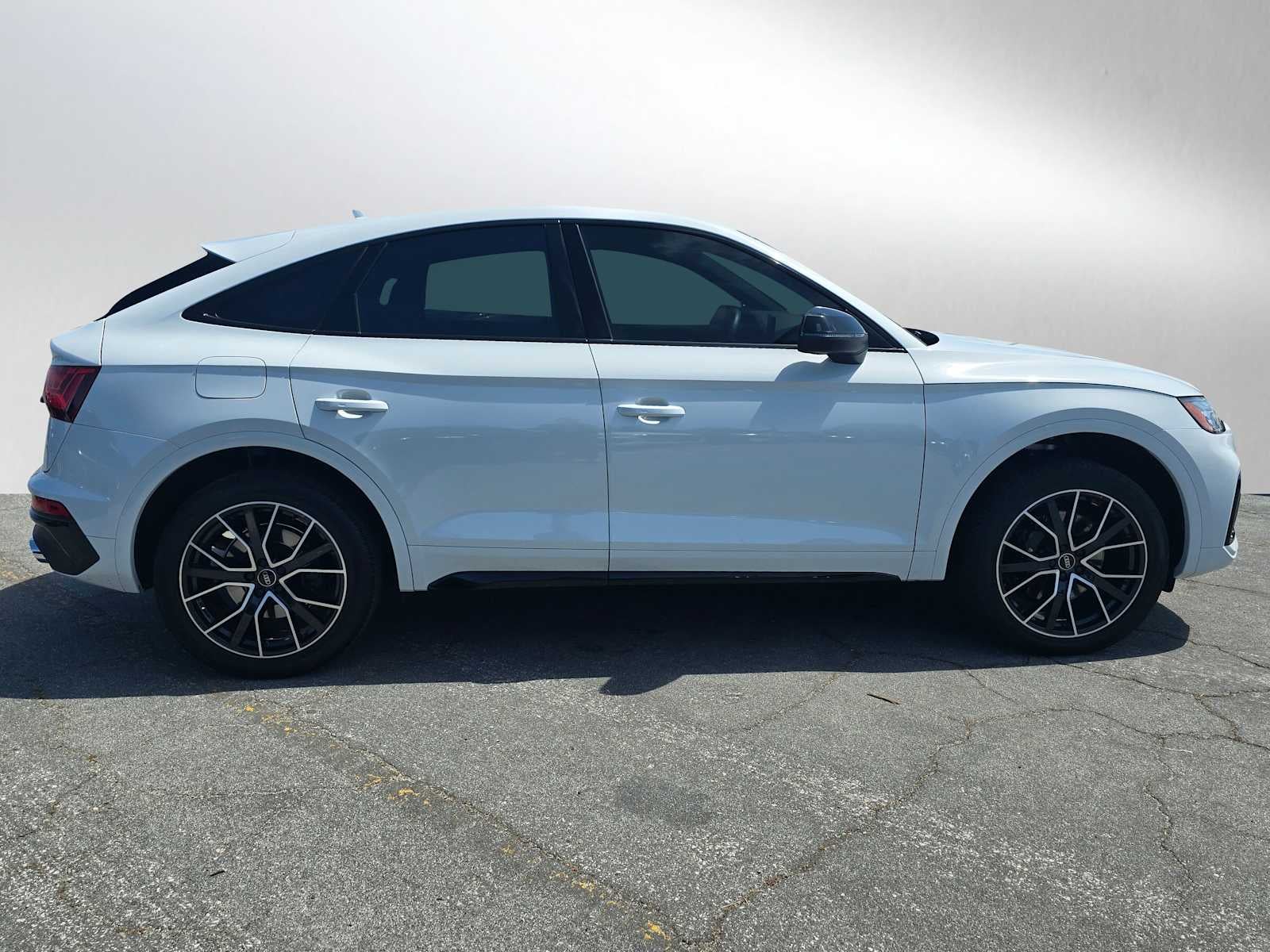 2023 Audi SQ5 Sportback Premium Plus