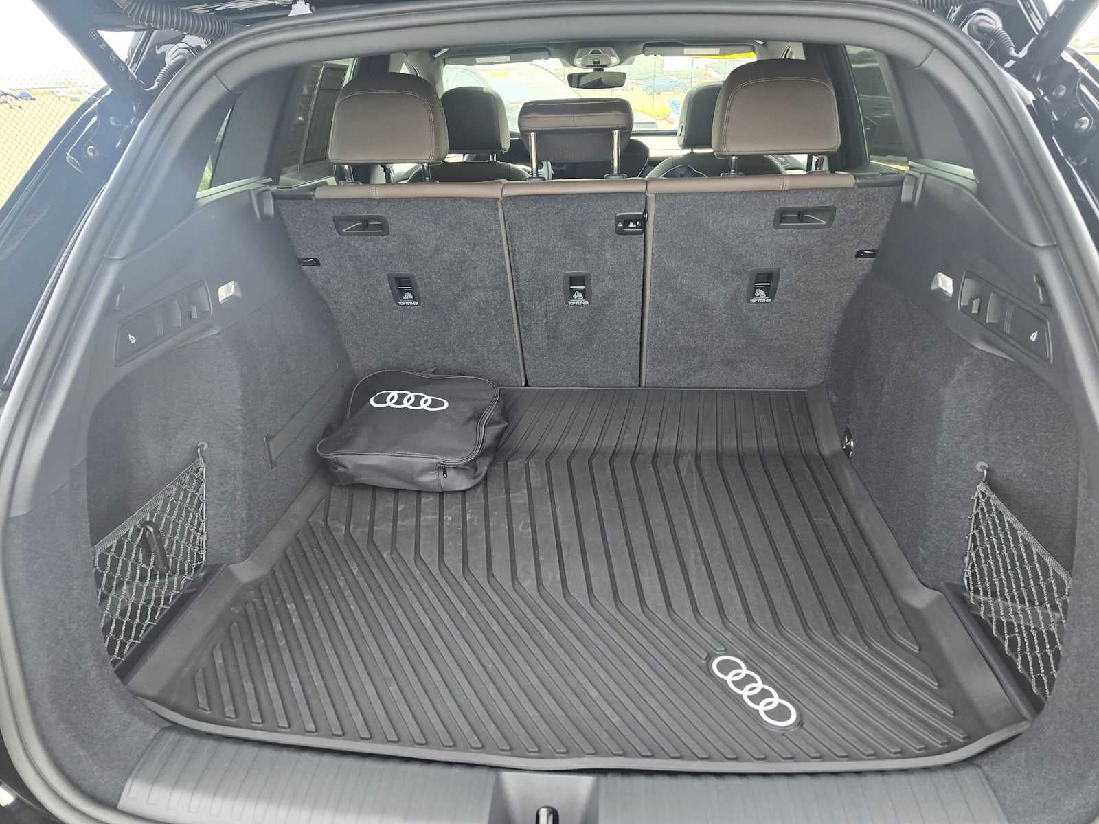 2025 Audi Q6 e-tron Premium Plus