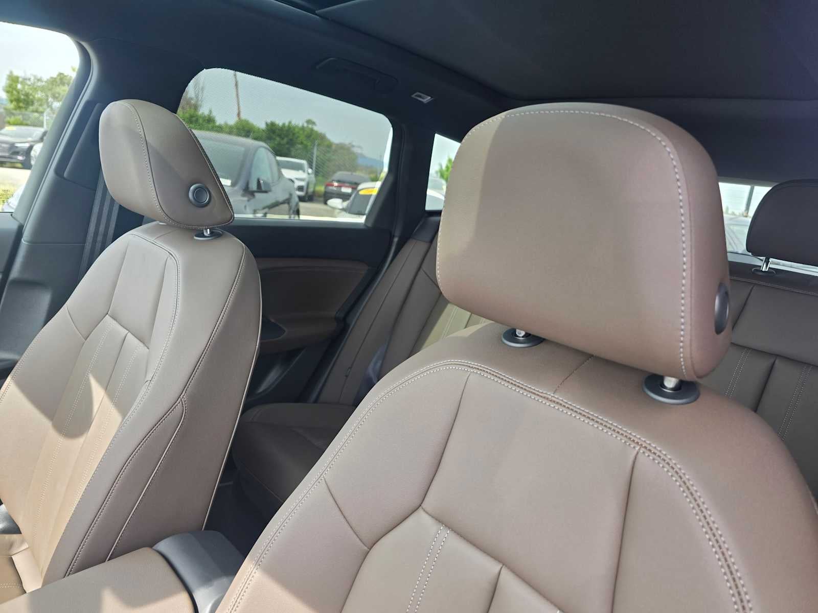 2025 Audi Q6 e-tron Premium Plus