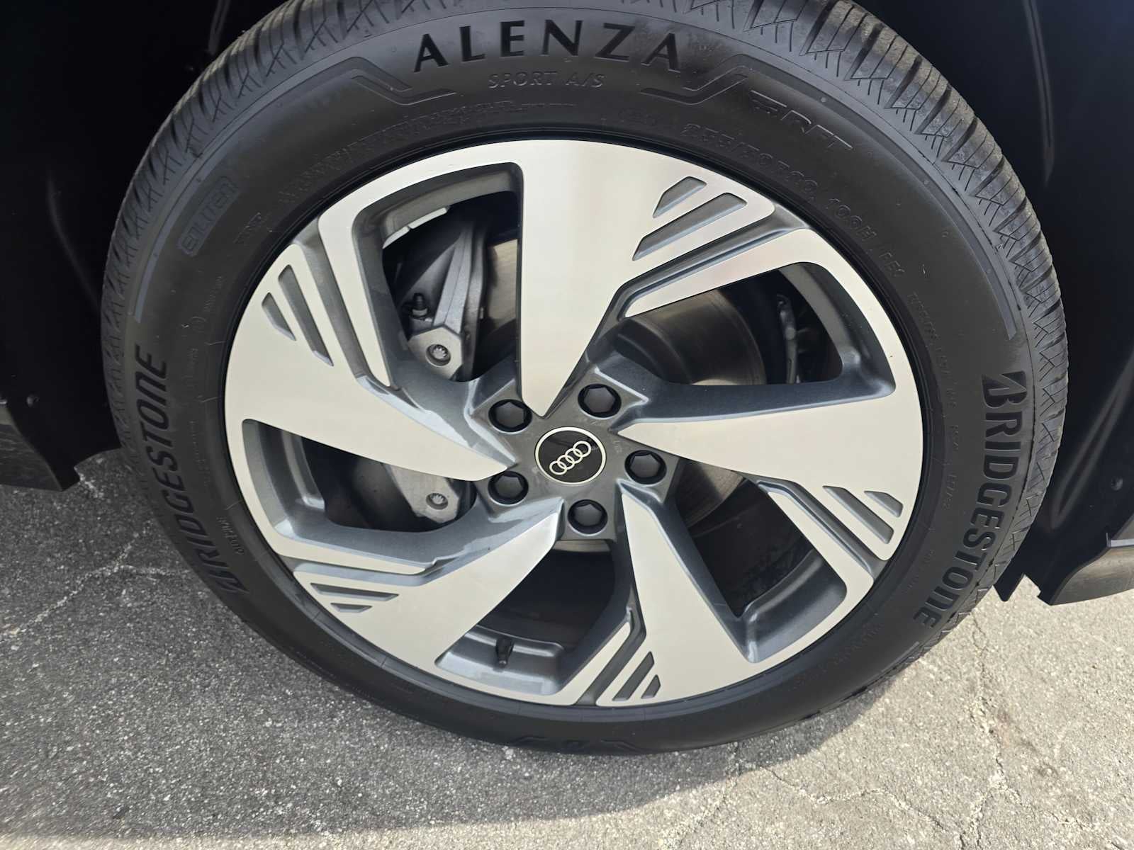 2025 Audi Q6 e-tron Premium Plus