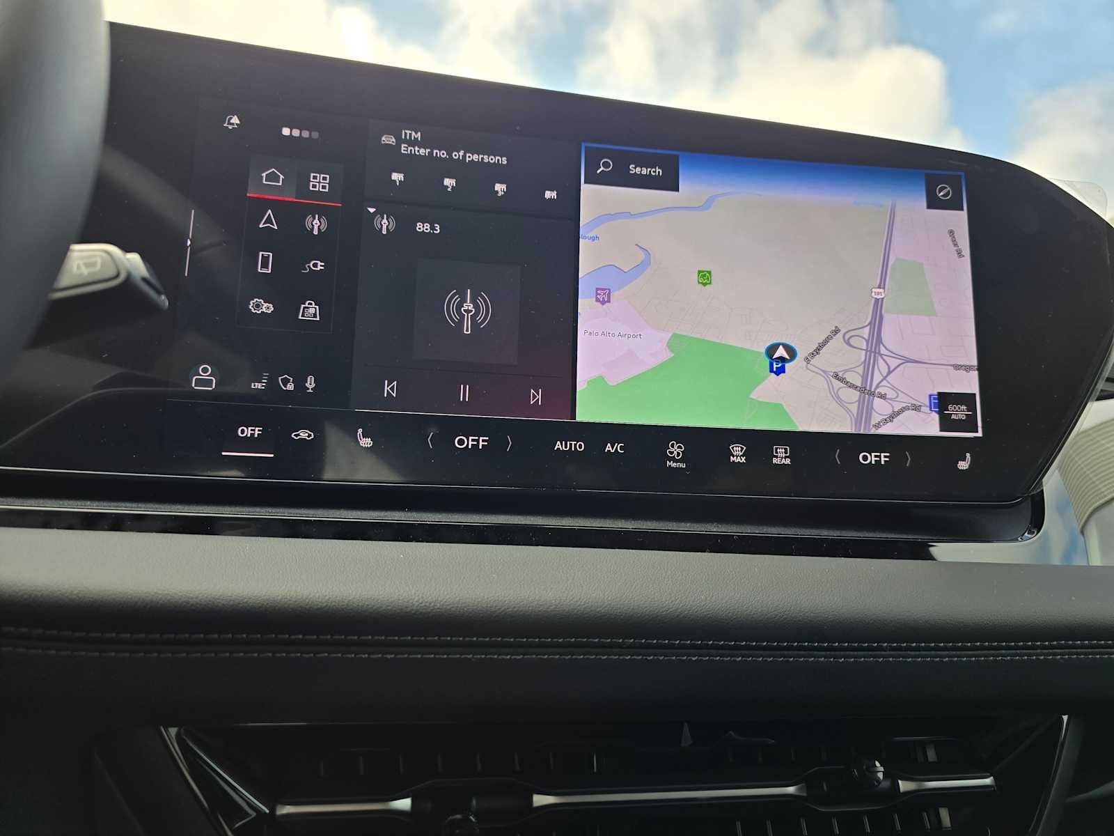 2025 Audi Q6 e-tron Premium Plus