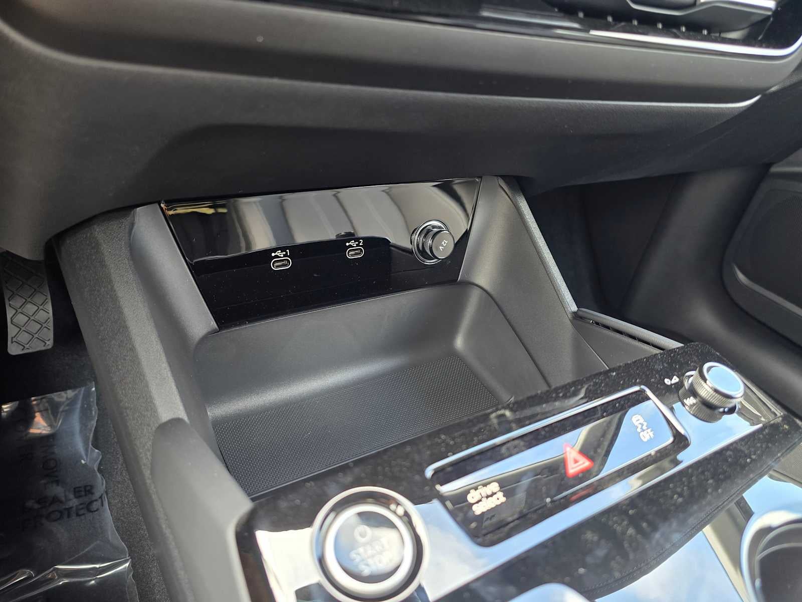 2025 Audi Q6 e-tron Premium Plus