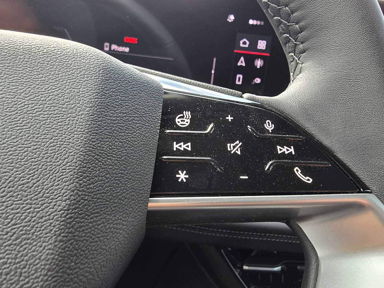 2025 Audi Q6 e-tron Premium Plus