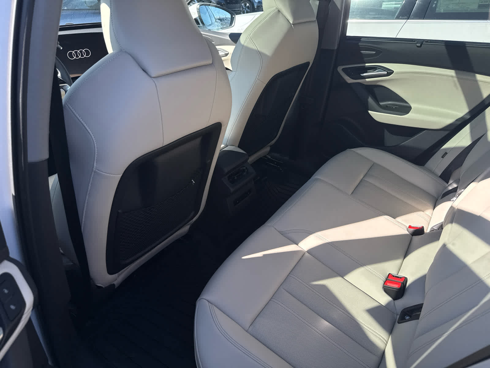 2025 Audi Q6 e-tron Premium Plus