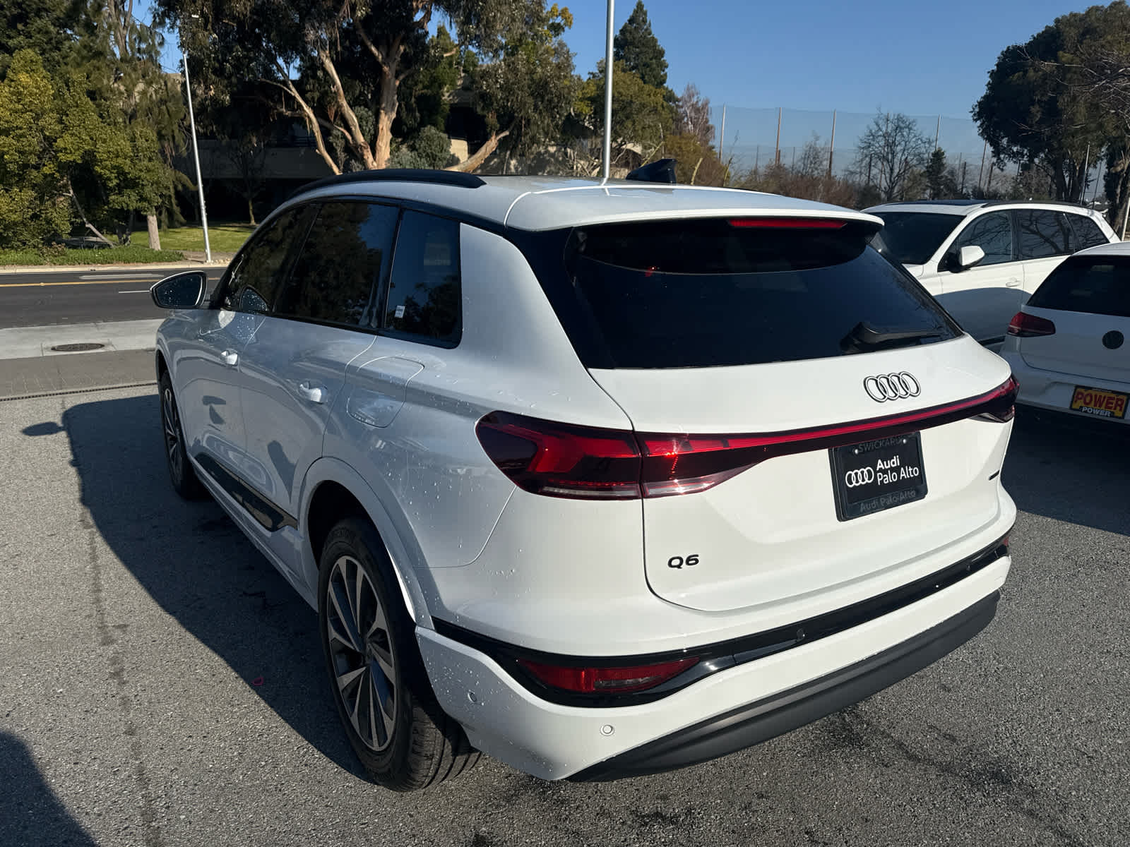2025 Audi Q6 e-tron Premium Plus