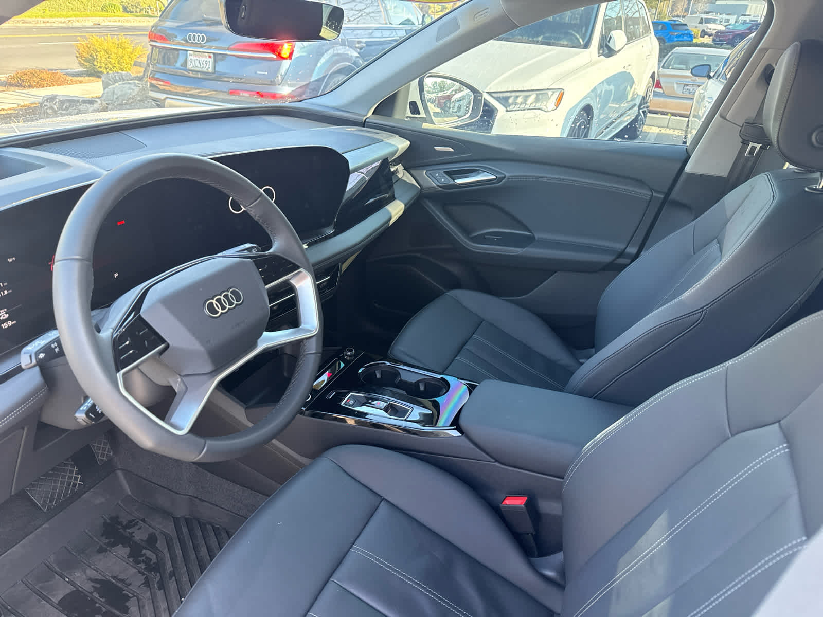 2025 Audi Q6 e-tron Premium Plus