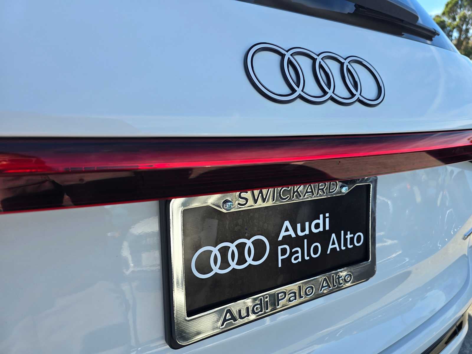 2025 Audi Q6 e-tron Premium Plus