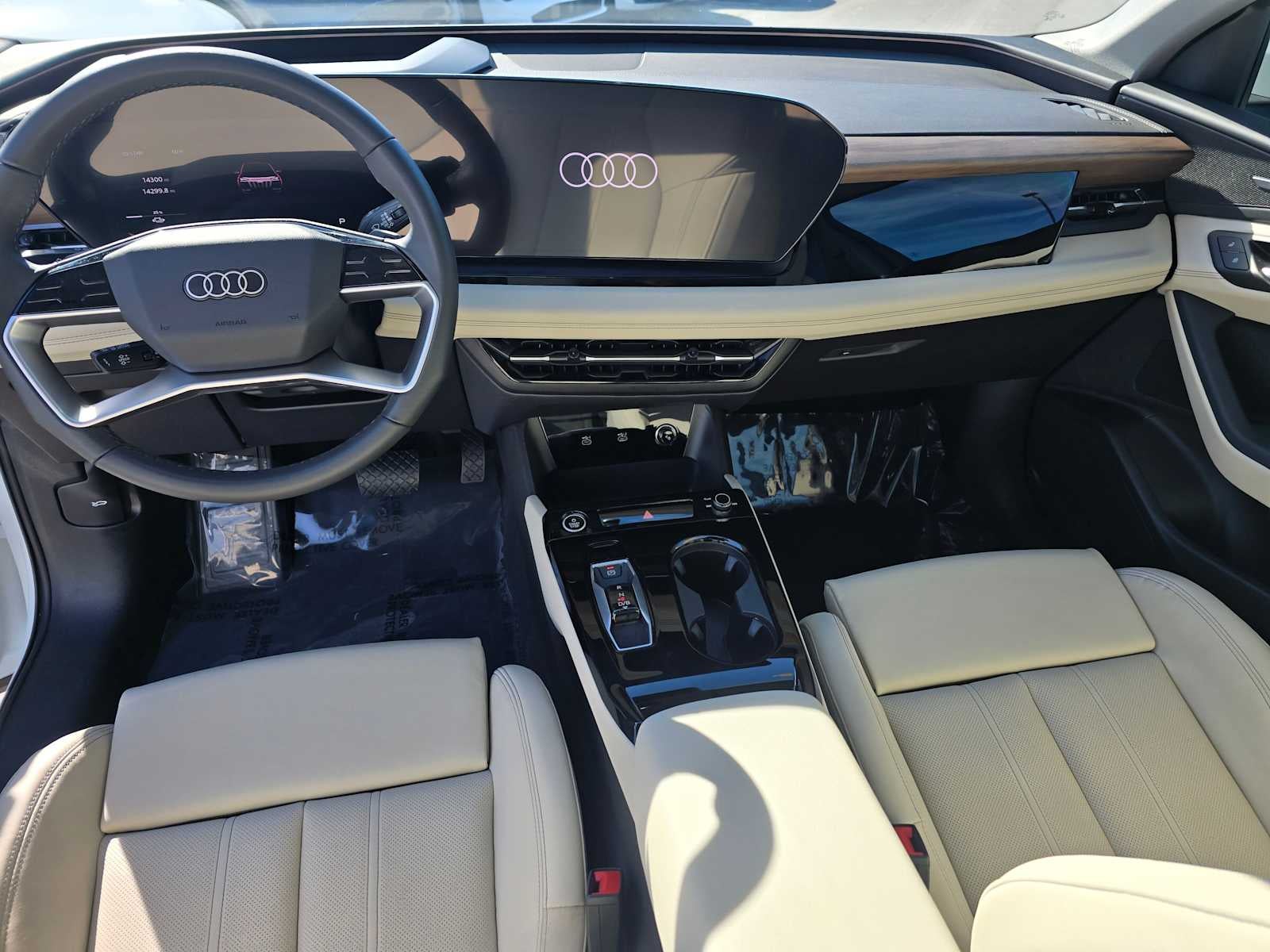 2025 Audi Q6 e-tron Premium Plus