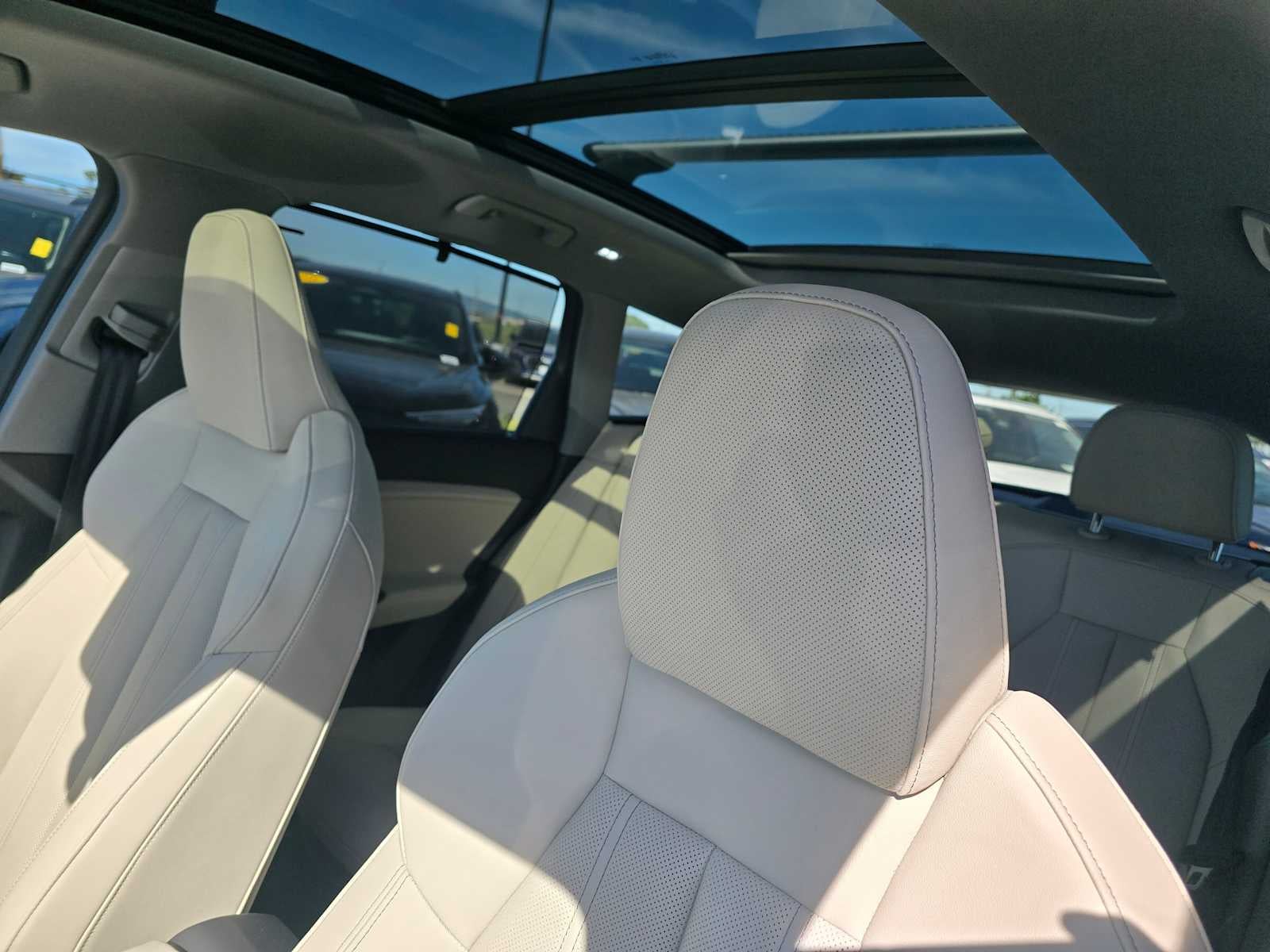 2025 Audi Q6 e-tron Premium Plus
