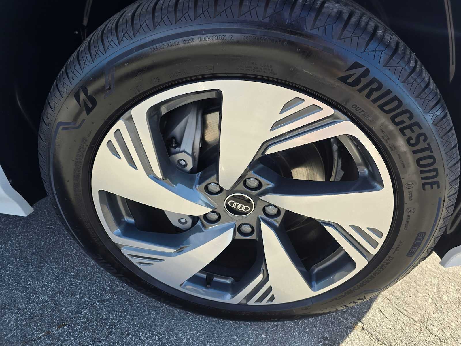 2025 Audi Q6 e-tron Premium Plus
