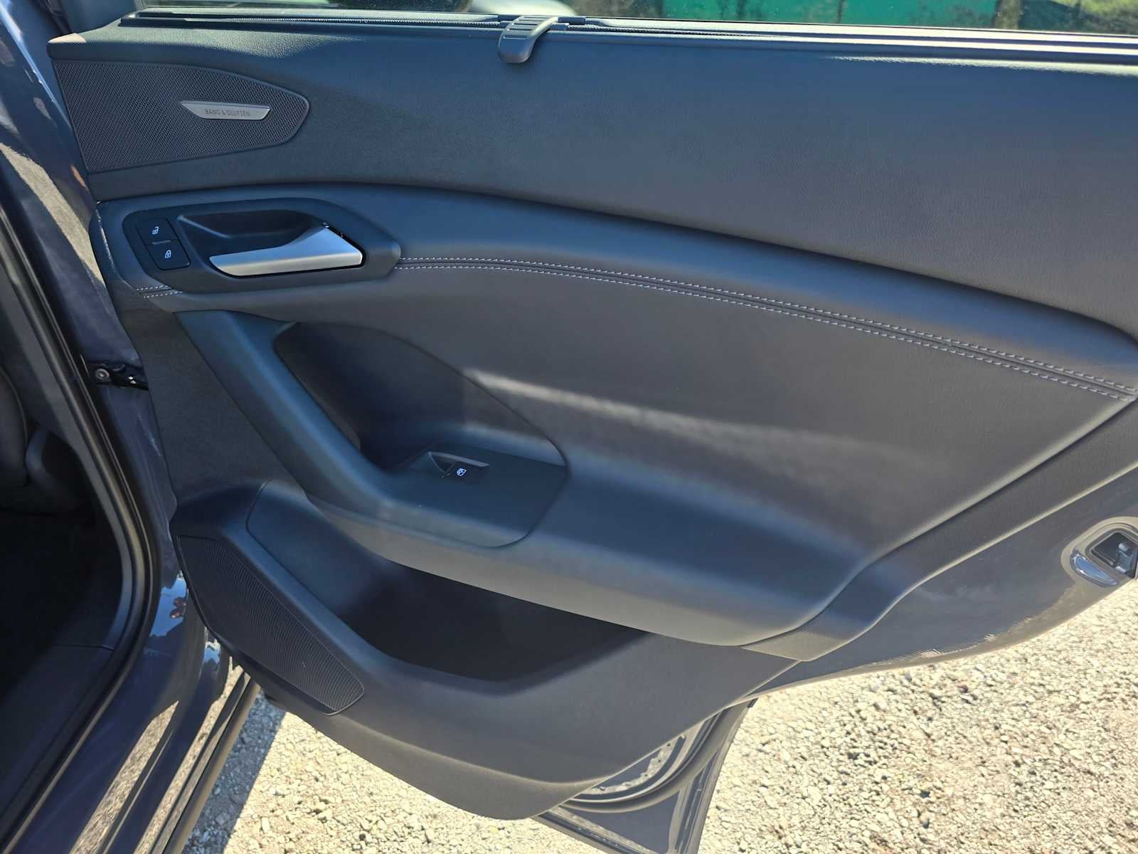 2025 Audi Q6 e-tron Premium Plus