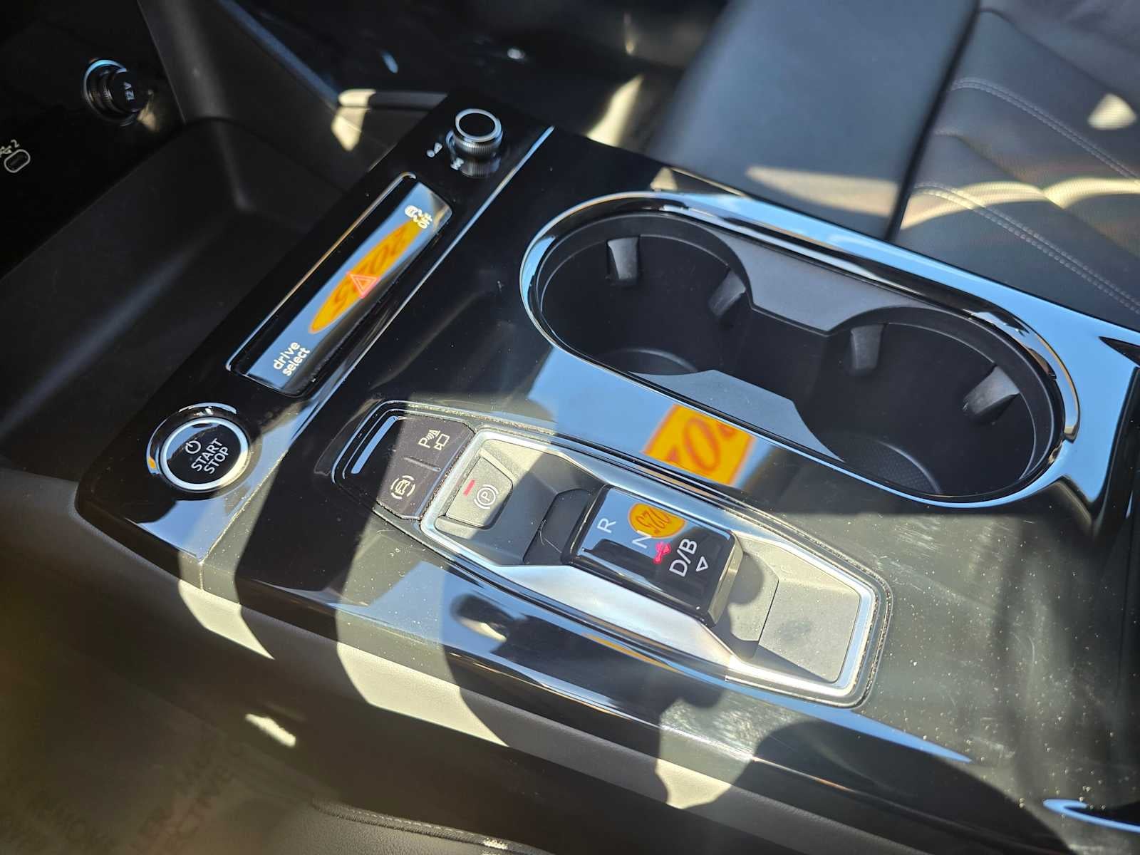 2025 Audi Q6 e-tron Premium Plus