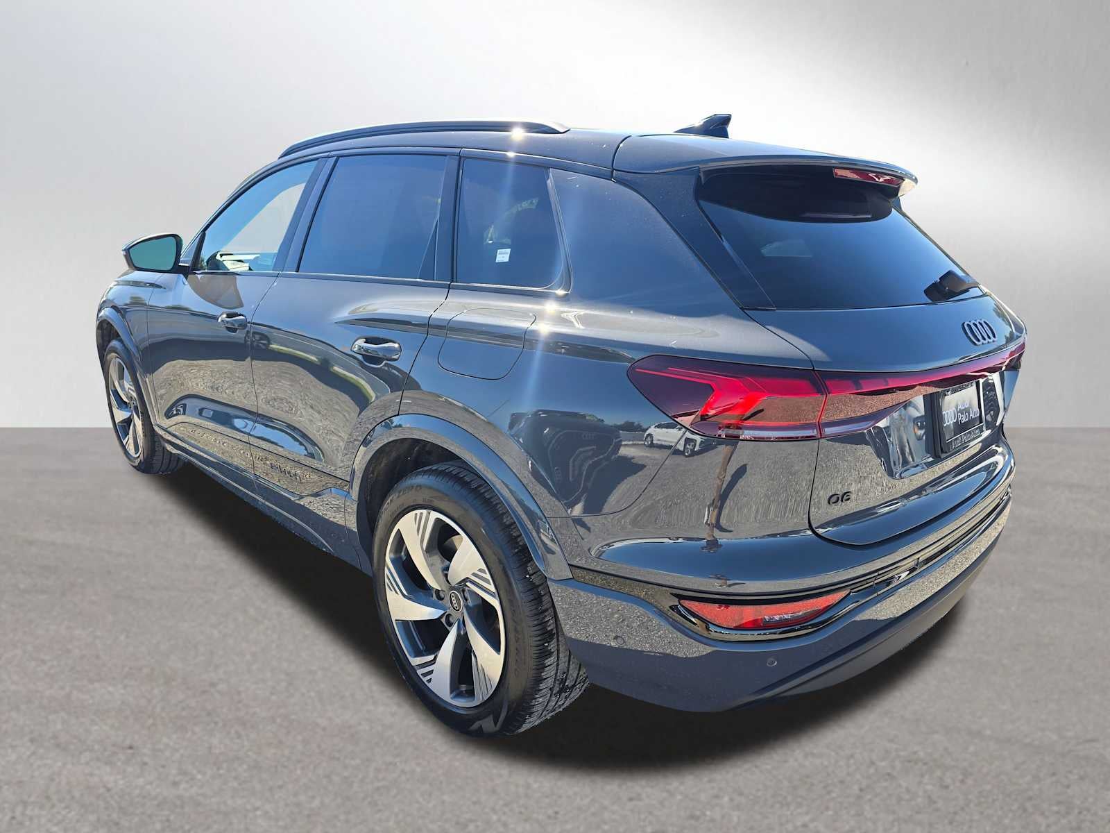 2025 Audi Q6 e-tron Premium Plus