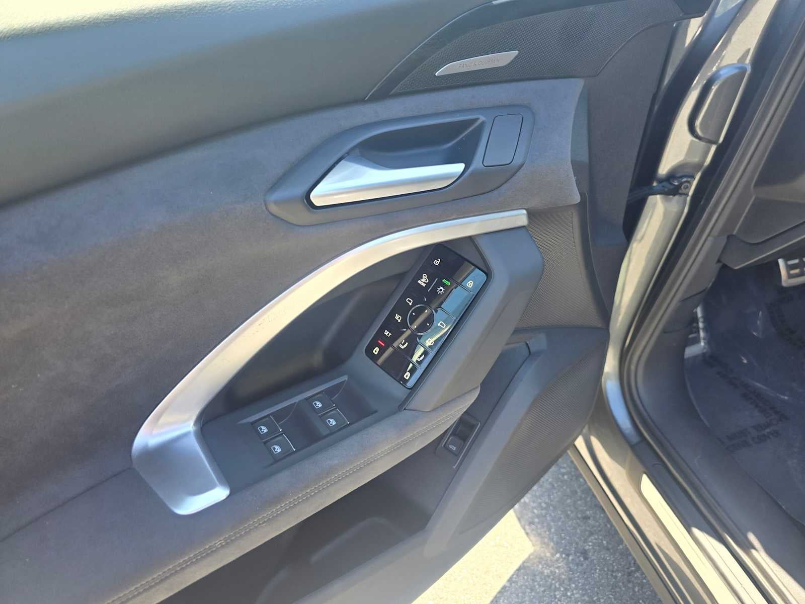 2025 Audi New SQ5 Premium Plus