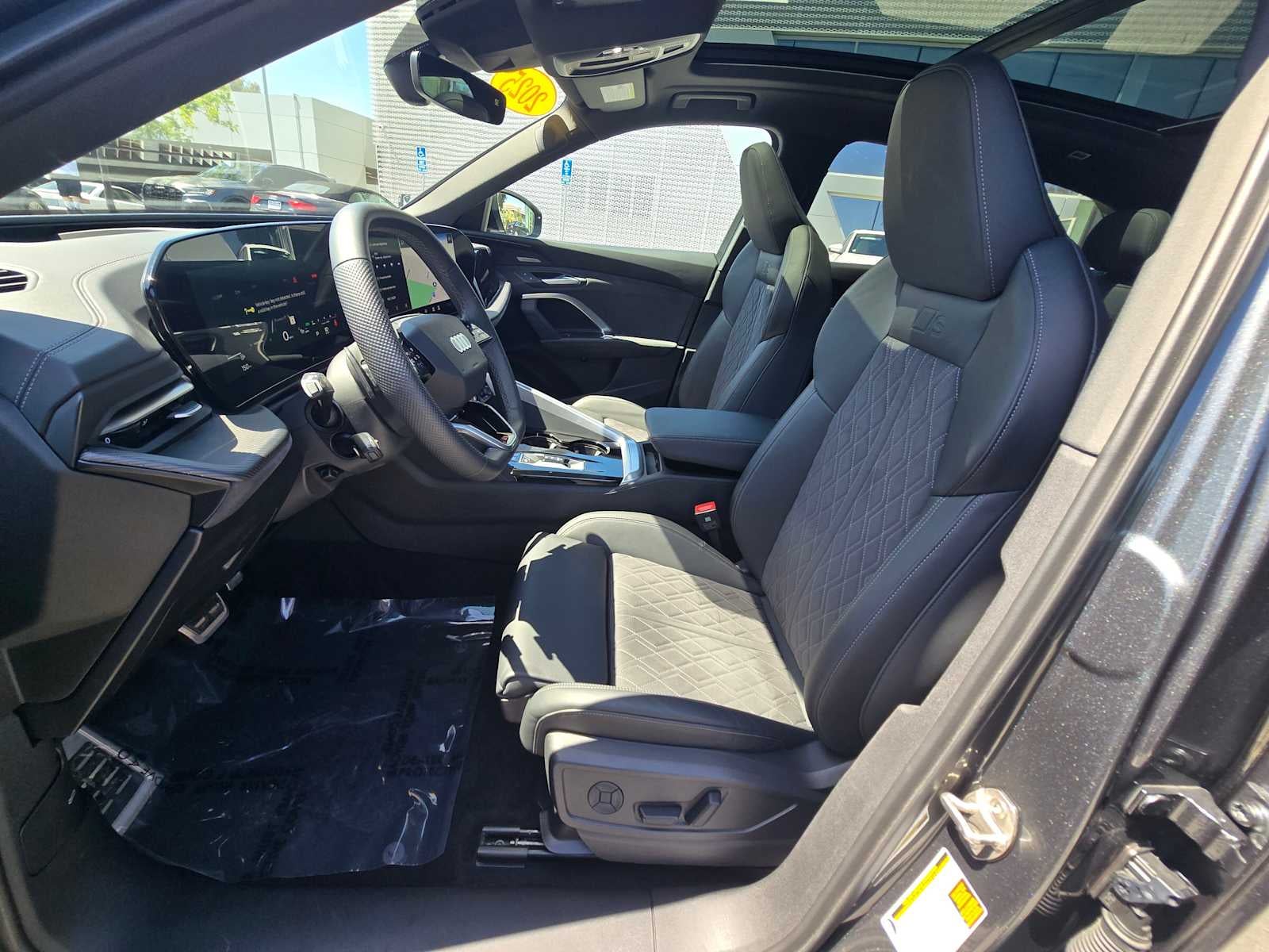 2025 Audi New SQ5 Premium Plus