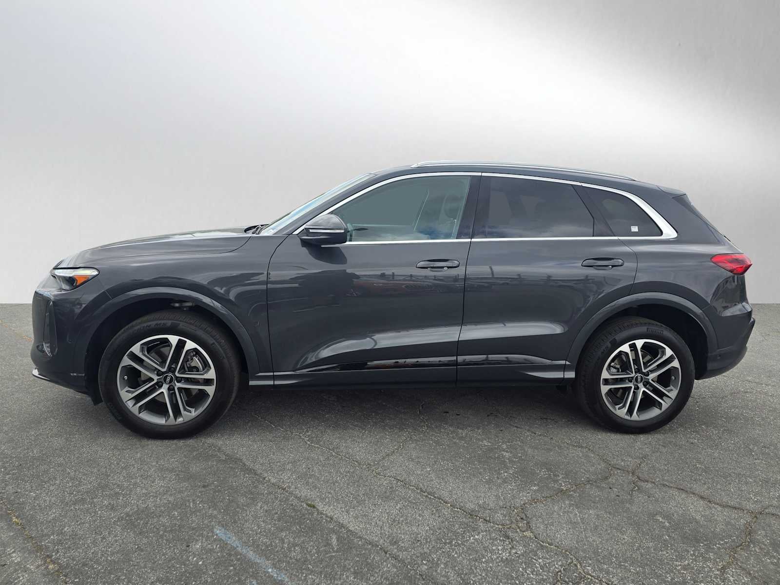 2025 Audi New Q5 Premium Plus