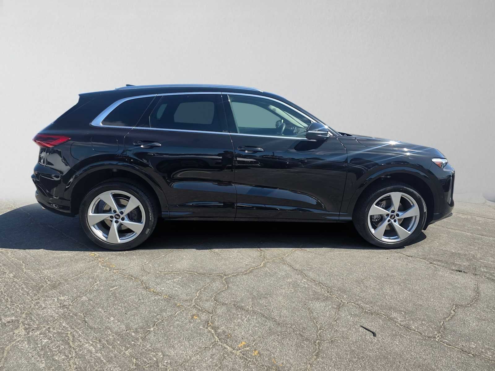 2025 Audi New Q5 Premium Plus