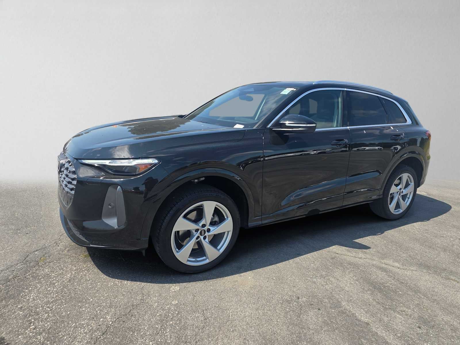 2025 Audi New Q5 Premium Plus